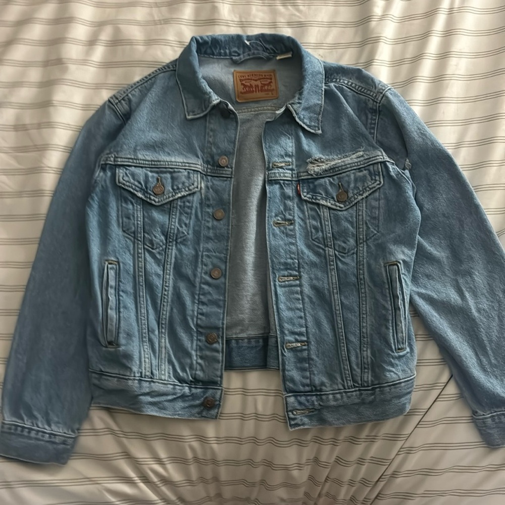 NWOT Levi’s Jean Jacket